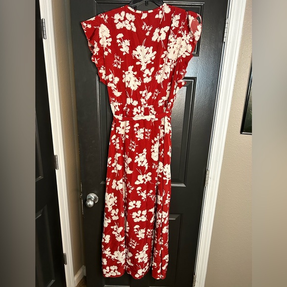 SHEIN Red and Cream Floral Print Butterfly Sleeve Belted Maxi Dress - Picture 2 of 6